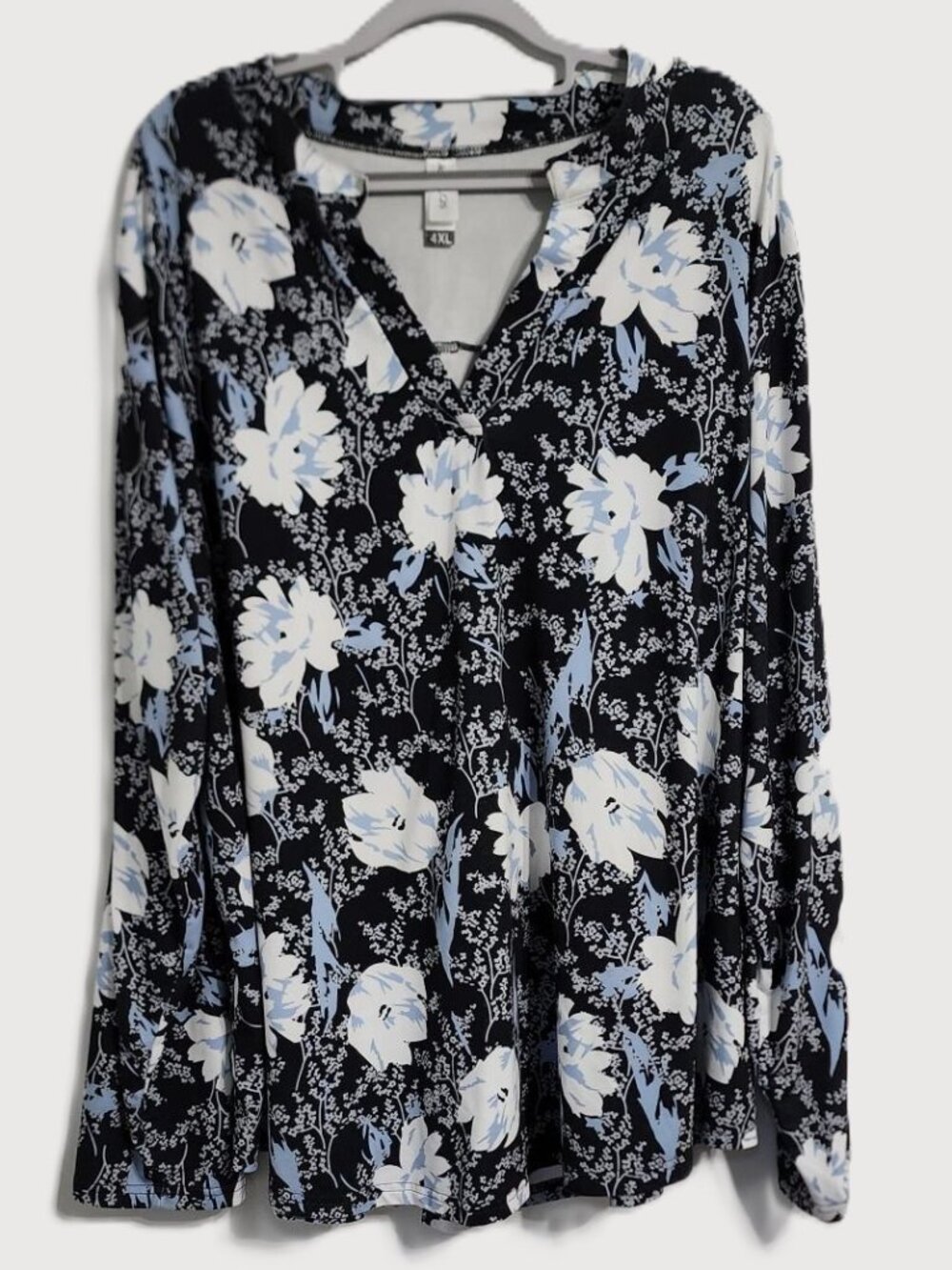 Amclos Women’s Black Blue & White Floral V-Neck Blouse 4XL Roll Tab Sleeve